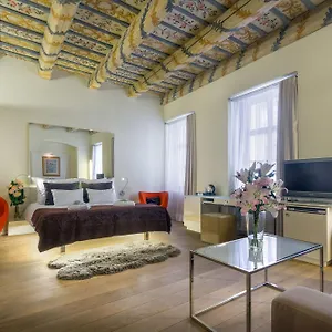 ***** Hotel Three Storks Czechy