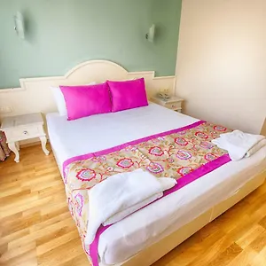 buradan rezervasyon yapın